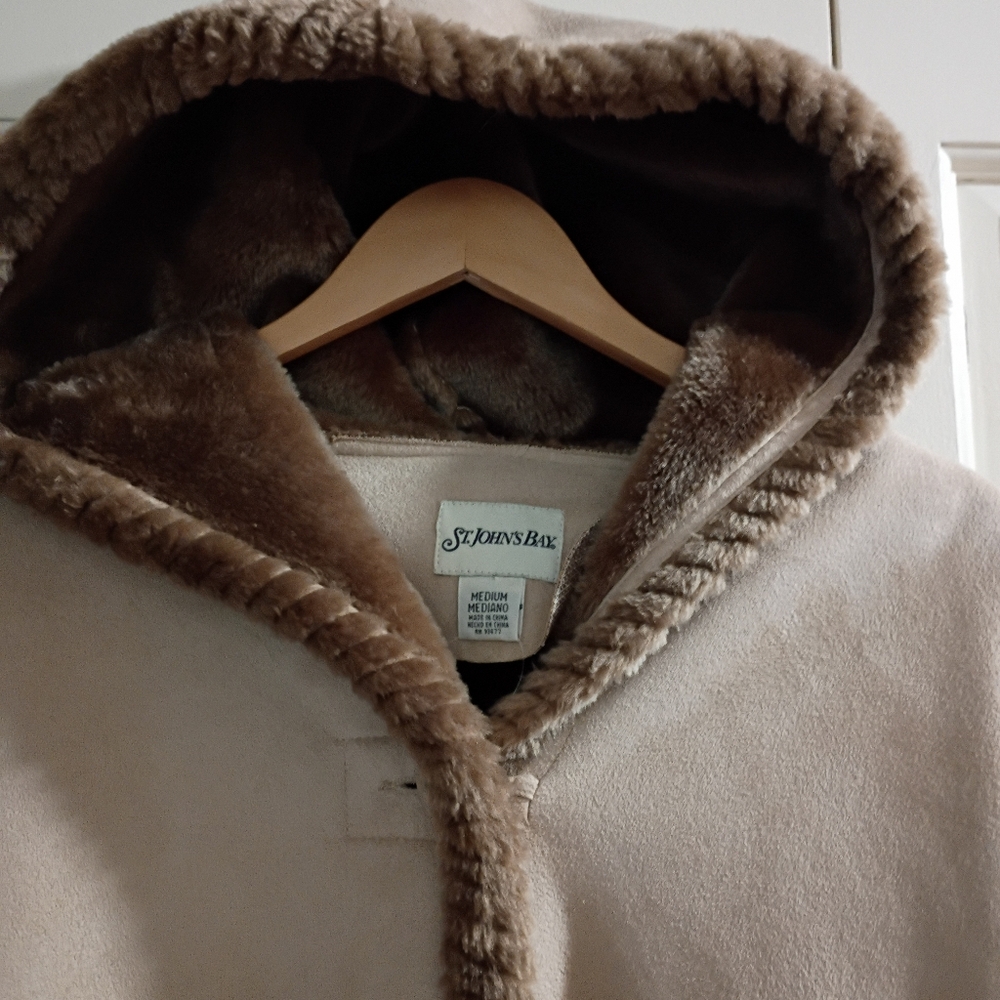 St. John's Bay Cream Teddy Jacket with Hood.Pit To Pit 23". Length 33".NewNo Tag - Picture 7 of 11